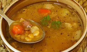 Jak się robi zupę grochową – prosta receptura na pyszny smak